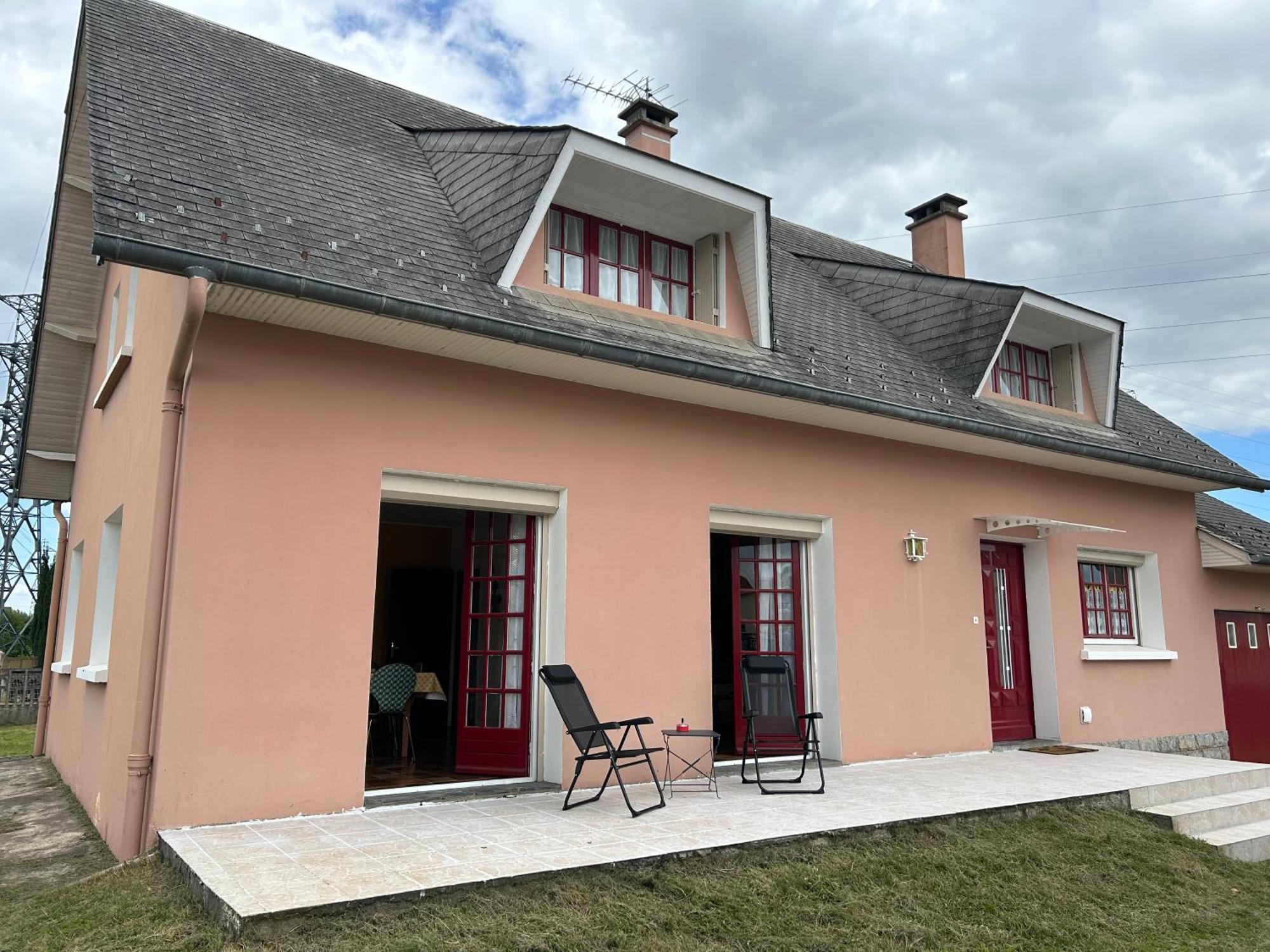 Gite La Maison Rose Ланмезан Екстер'єр фото